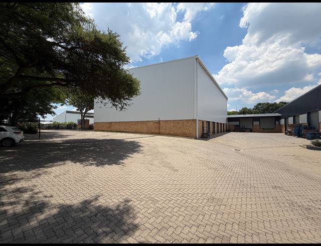 4,793M² WAREHOUSE FOR SALE IN RANDJESPARK